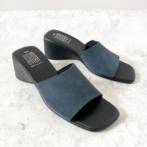 Vintage 90s y2k Navy Blue Suede Leather Square Toe Chunky Heel Slide Sandals 9
